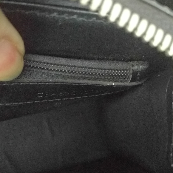 Beautiful wristlet purse by Countess Mara - Picture 9 of 12